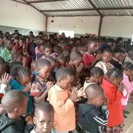Kids Praying In Makwati Zambia